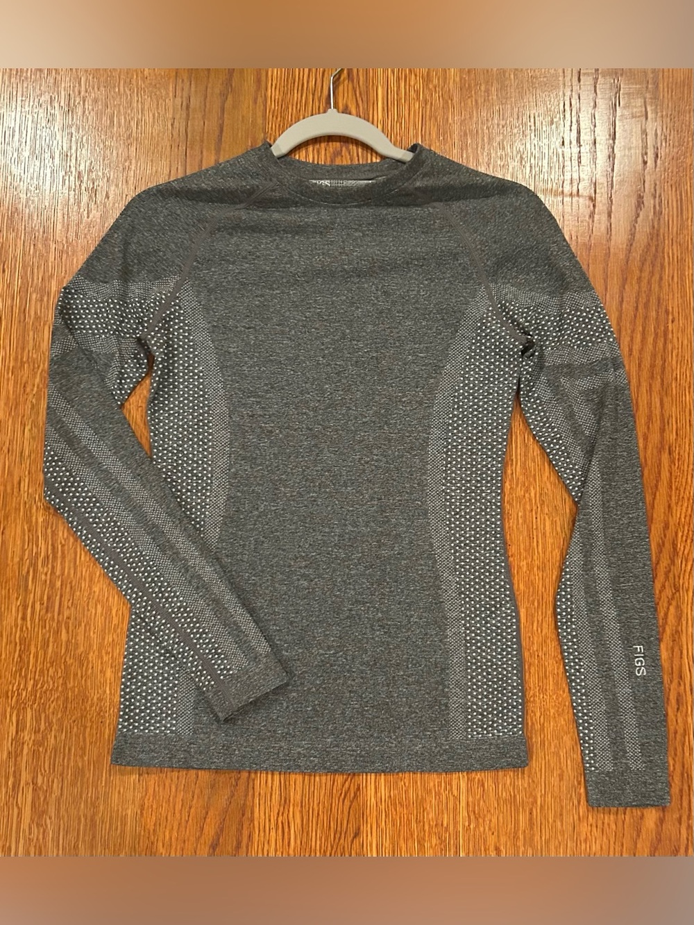 FIGS Women’s Salta Seamless Long-Sleeve Underscrub - Size XS